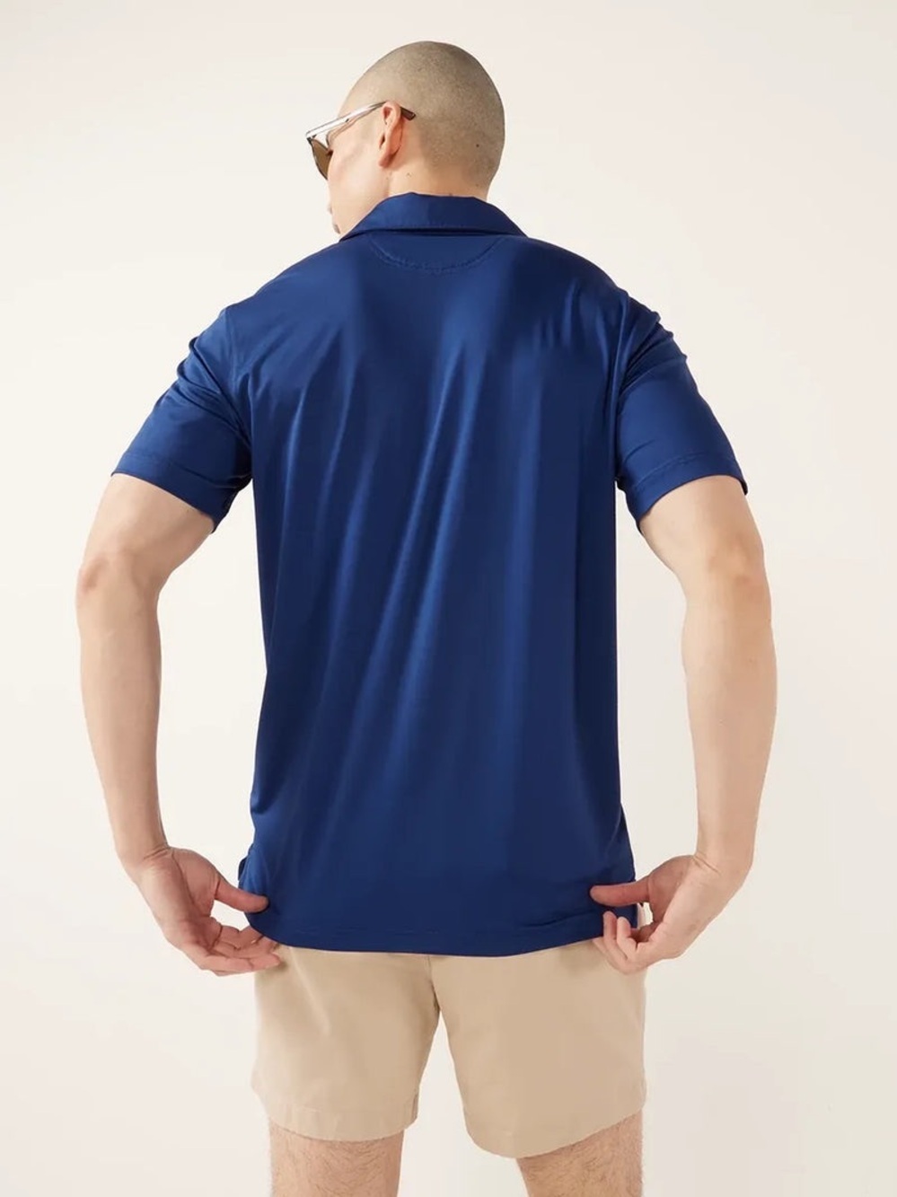 Chubbies “The Out of the Blue” Performance Polo on Navy size XL - Picture 2 of 7
